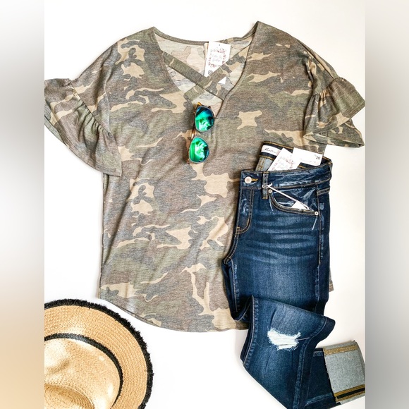 NWT 7th Ray Camo Crisscross Front Top, Green Multi - Picture 3 of 5